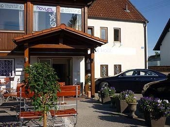 Hotel & Hostel Hallbergerhof1