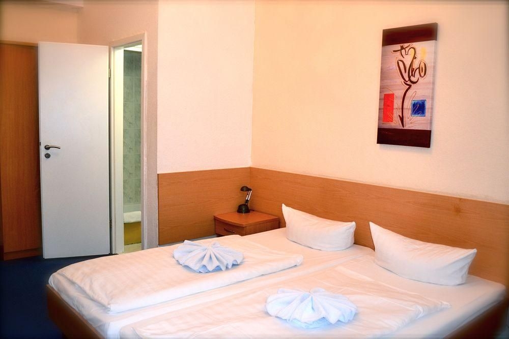 Hotel Pension Messe3