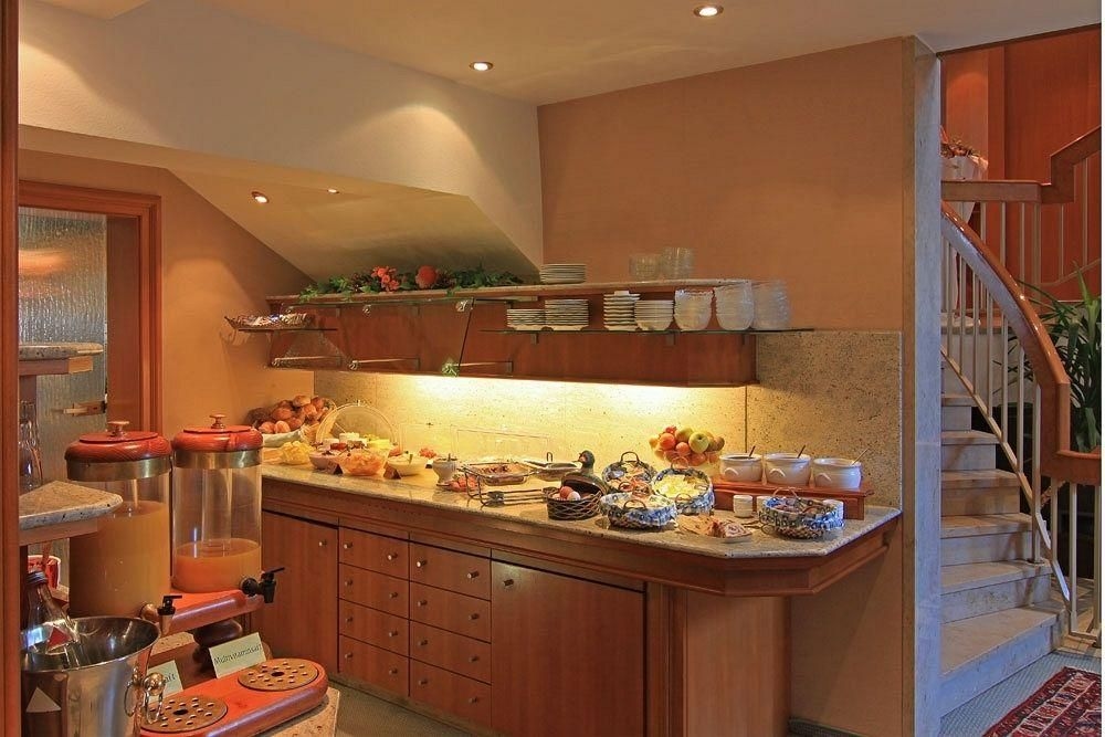 HOTEL CRISTAL4