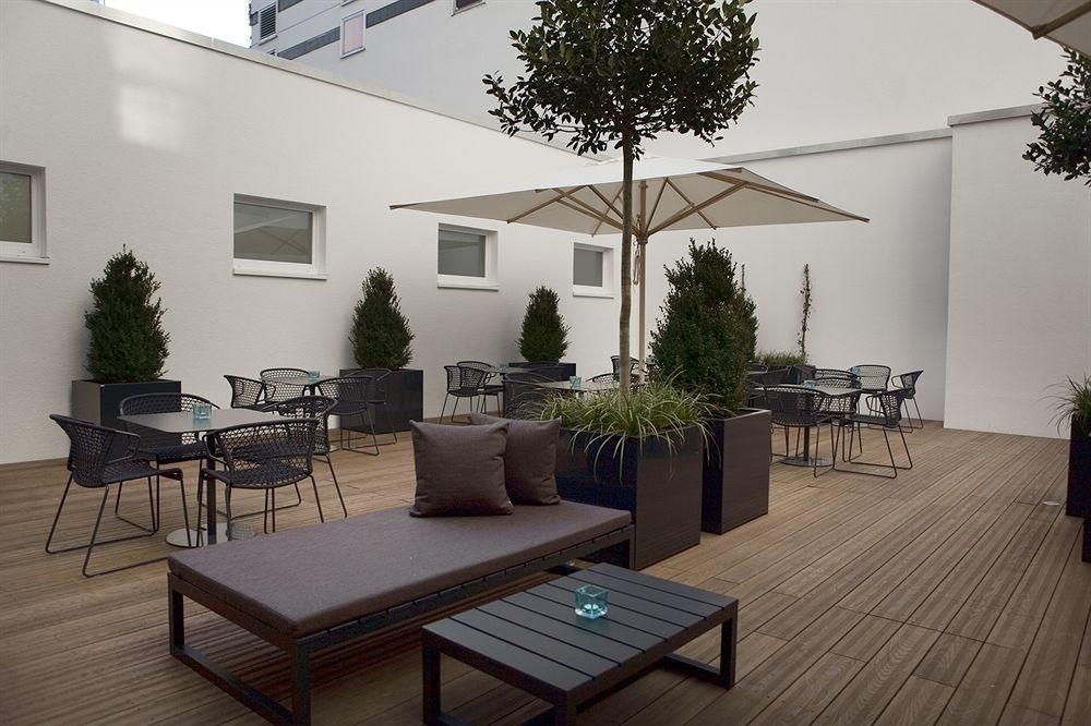 MOTEL ONE STUTTGART HAUPTBAHNH4
