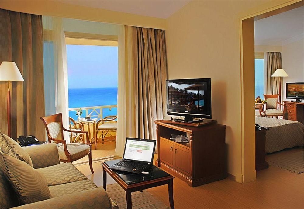 Mediterranean Azur Hotel1