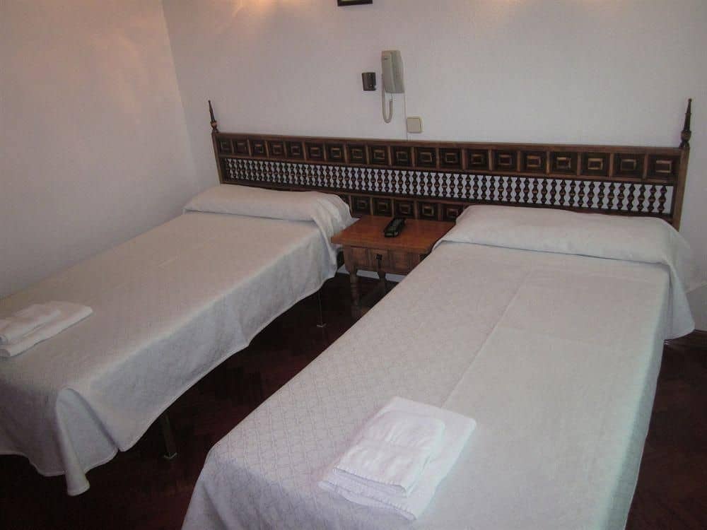 Hostal Esmeralda Hostal Esmeralda