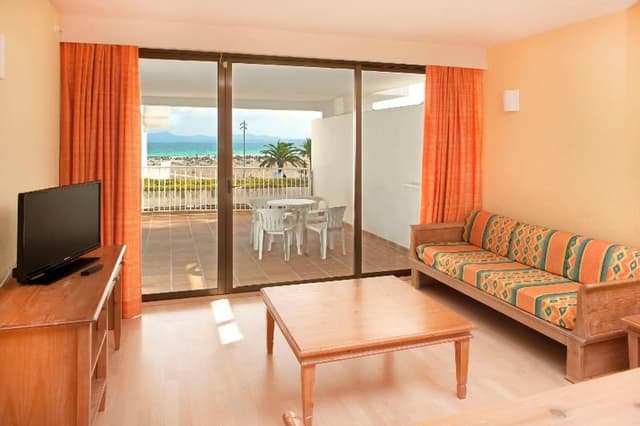 APARTMENT SEA VIEW