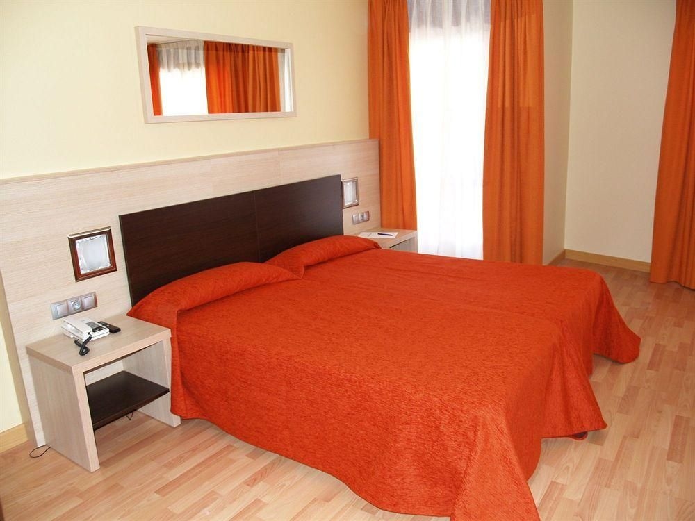 Hotel Avenida0