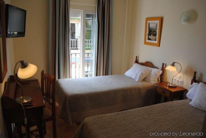 Hostal Marbella0