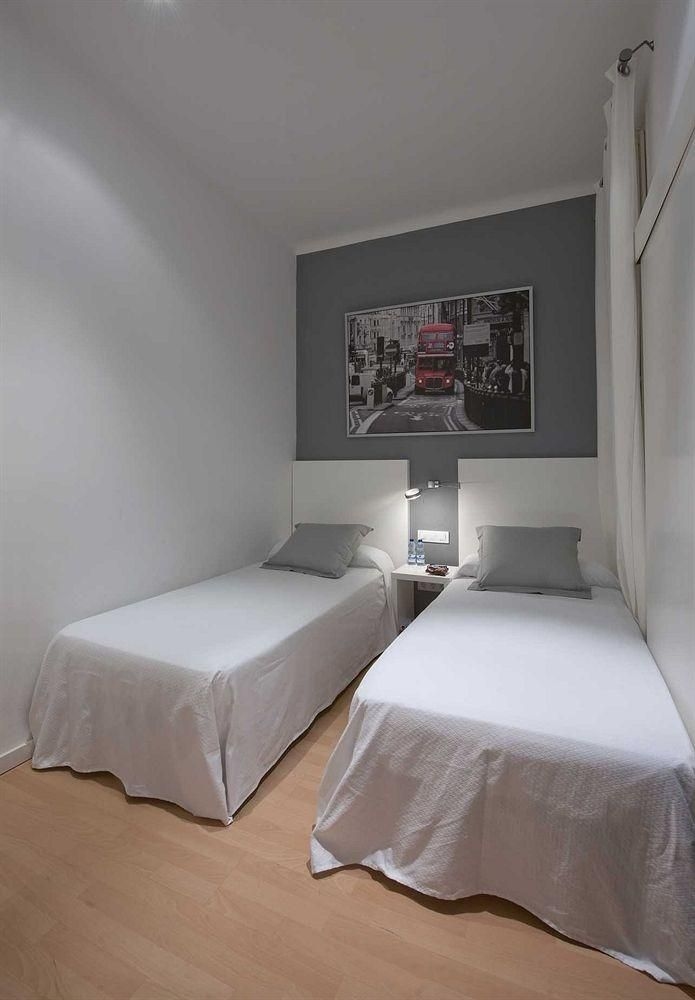 Hostalet Barcelona3