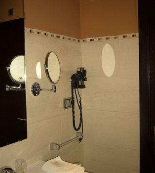Apartamentos Hospederia de los Reyes0
