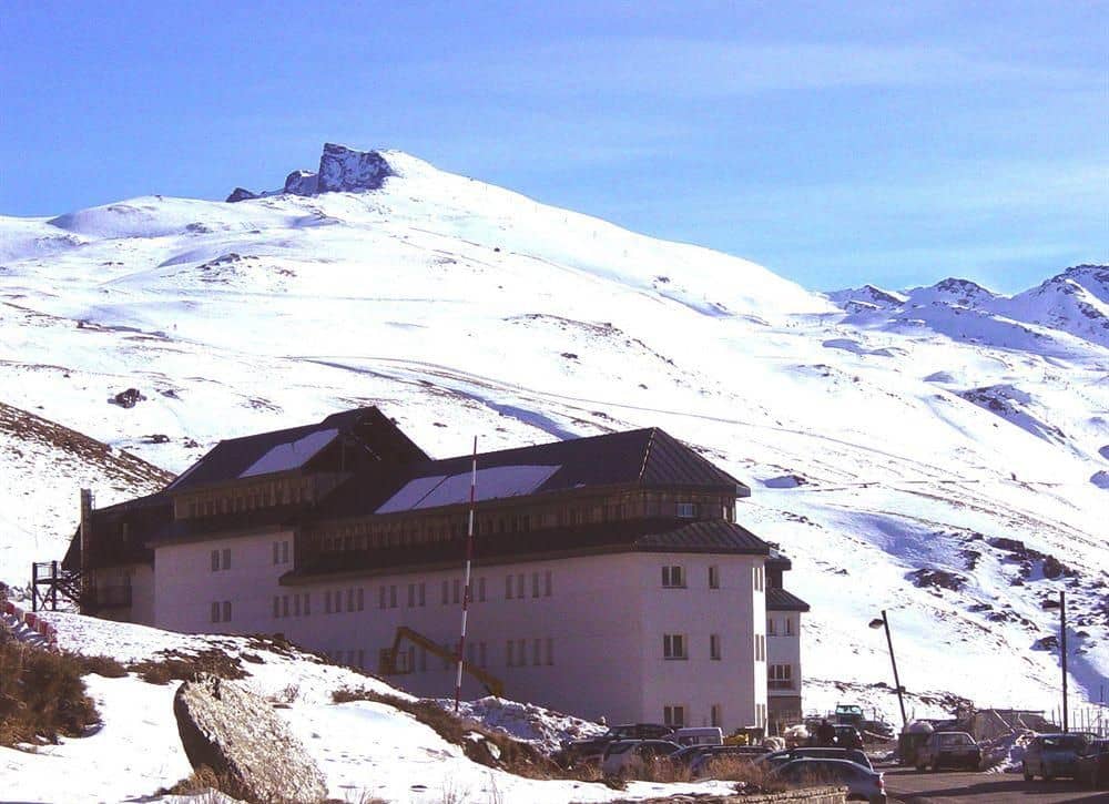 Albergue Inturjoven Sierra Nevada - Hostel Albergue Inturjoven Sierra Nevada - Hostel