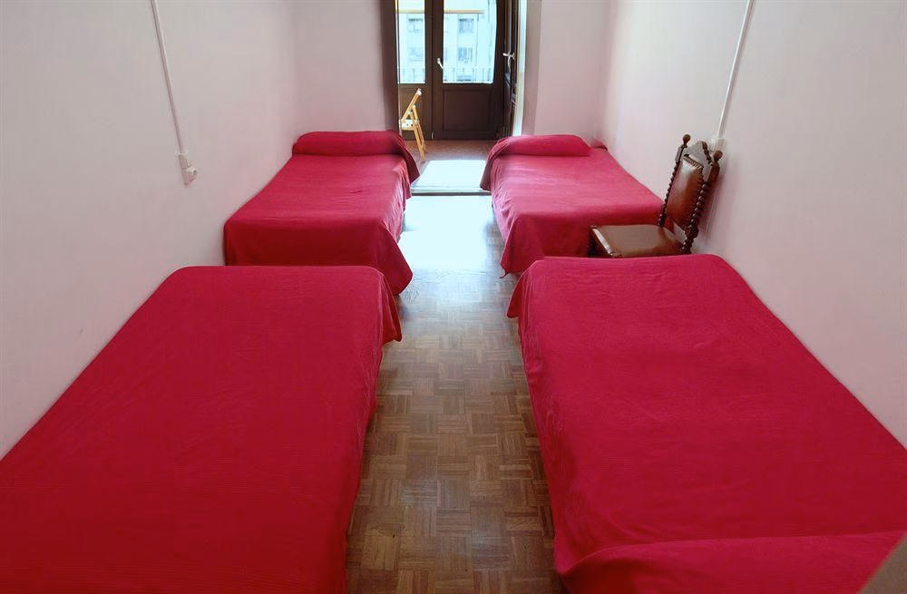 Lenin Hostel Barcelona2