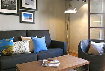 Feel Good Apartments Gothic3