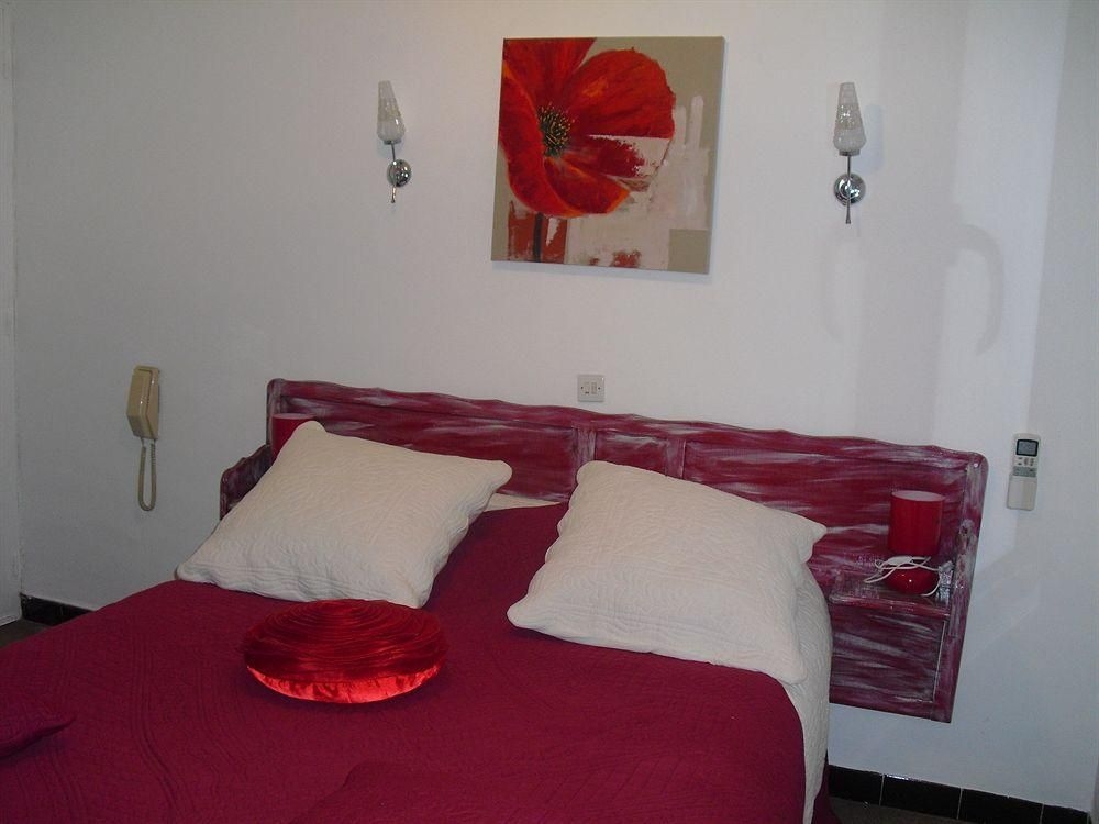 Hotel les Mimosas0
