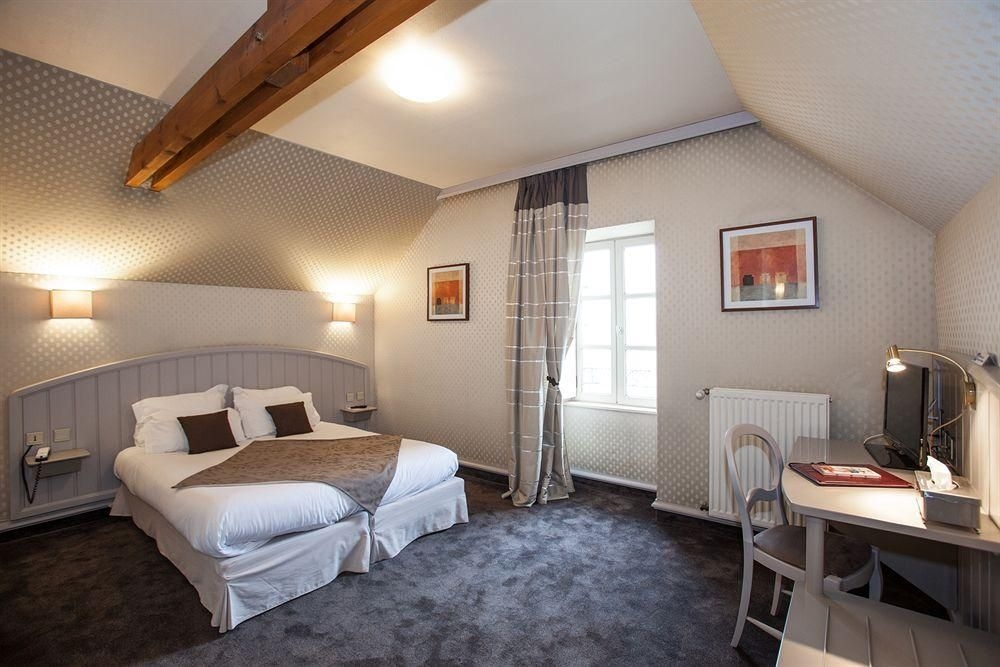 โรงแรมเลอชาโลง (Hotel Le Challonge)4