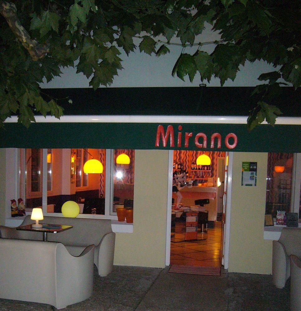 Mirano0
