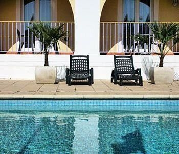 Hotel Athena1