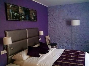 Irin Hotel2