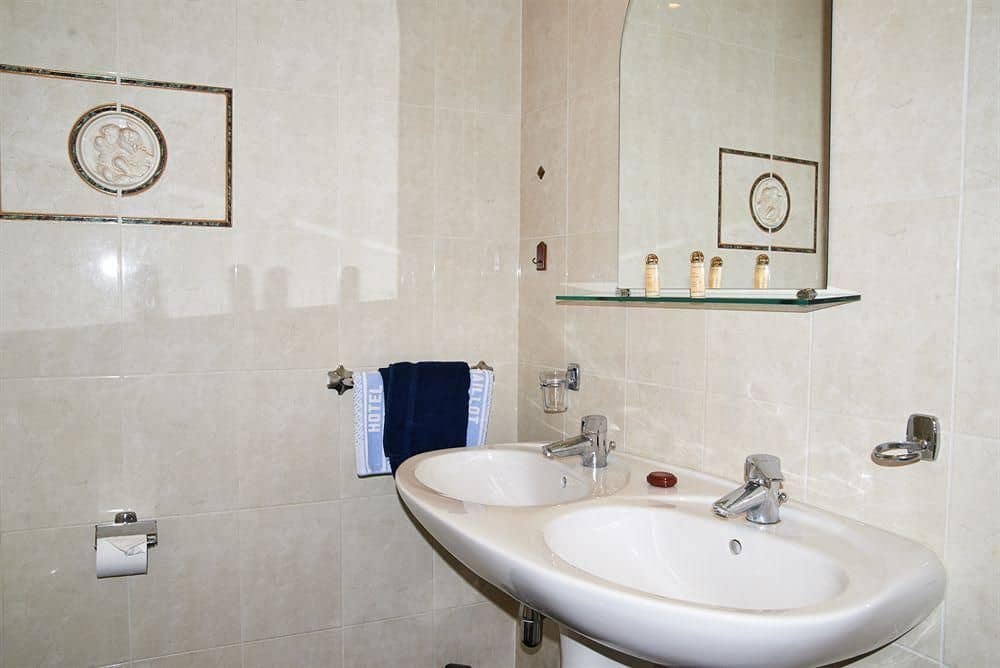 Hotel Maillot Hotel Maillot