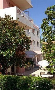 Hotel Beau Soleil1