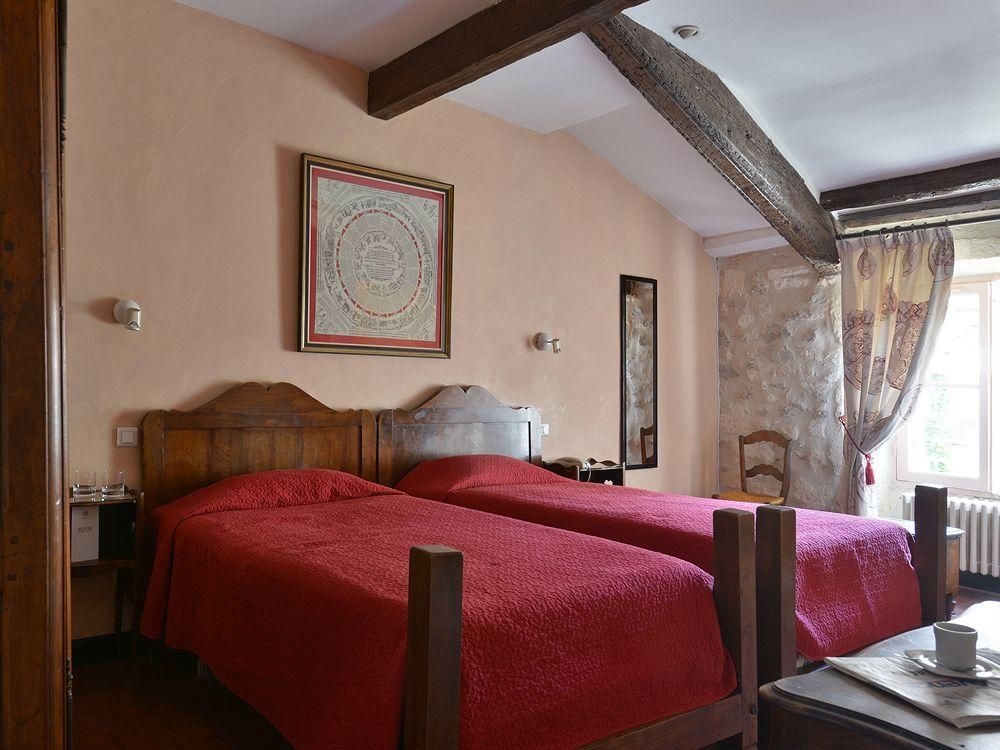 Hotel d' Arlatan2