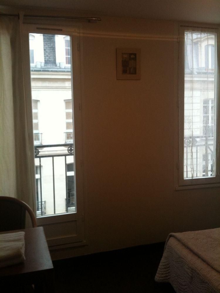 โรงแรมเดอ บอร์กโดซ์ (Hotel de Bordeaux)2