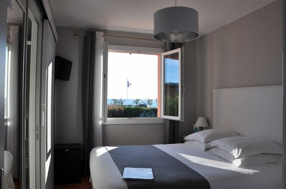 Hotel La Vierge Noire3