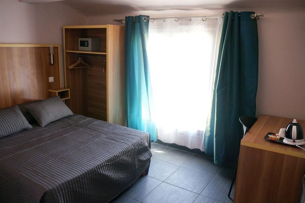Hotel Paradis1