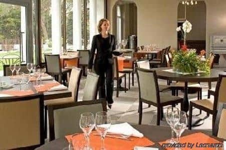 Le Chateau des Artistes Le Chateau des Artistes