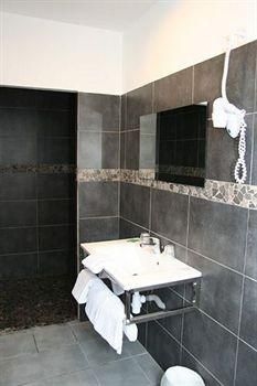 Hotel du Midi0