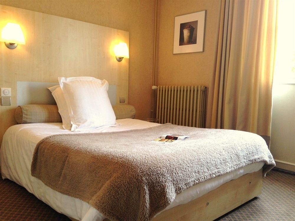 Ascott Hotel0