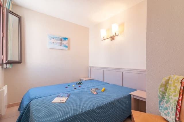 APARTMENT CAPACITY 8