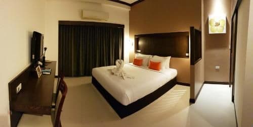 Deluxe King or Queen Room