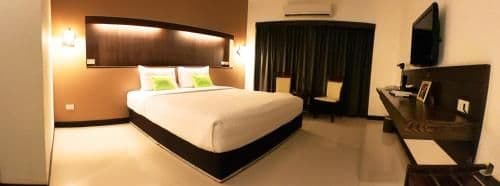Deluxe King or Queen Room