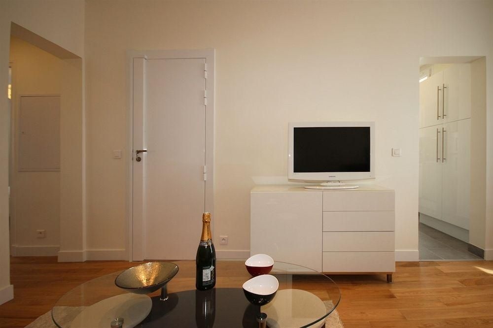 My Apartment in Paris Marais4