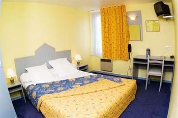 Crau Hotel0