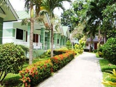 มาลิบู เสม็ด รีสอร์ท (Malibu Samed Resort)0