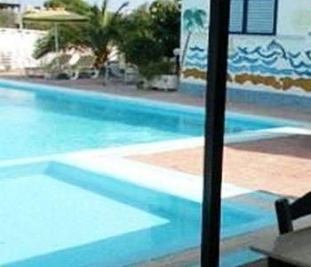 Denphill Apartments & Hotel0