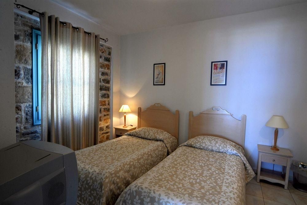 Mohlos Villas0