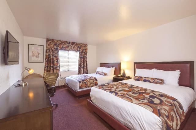 SUITE ONE BEDROOM