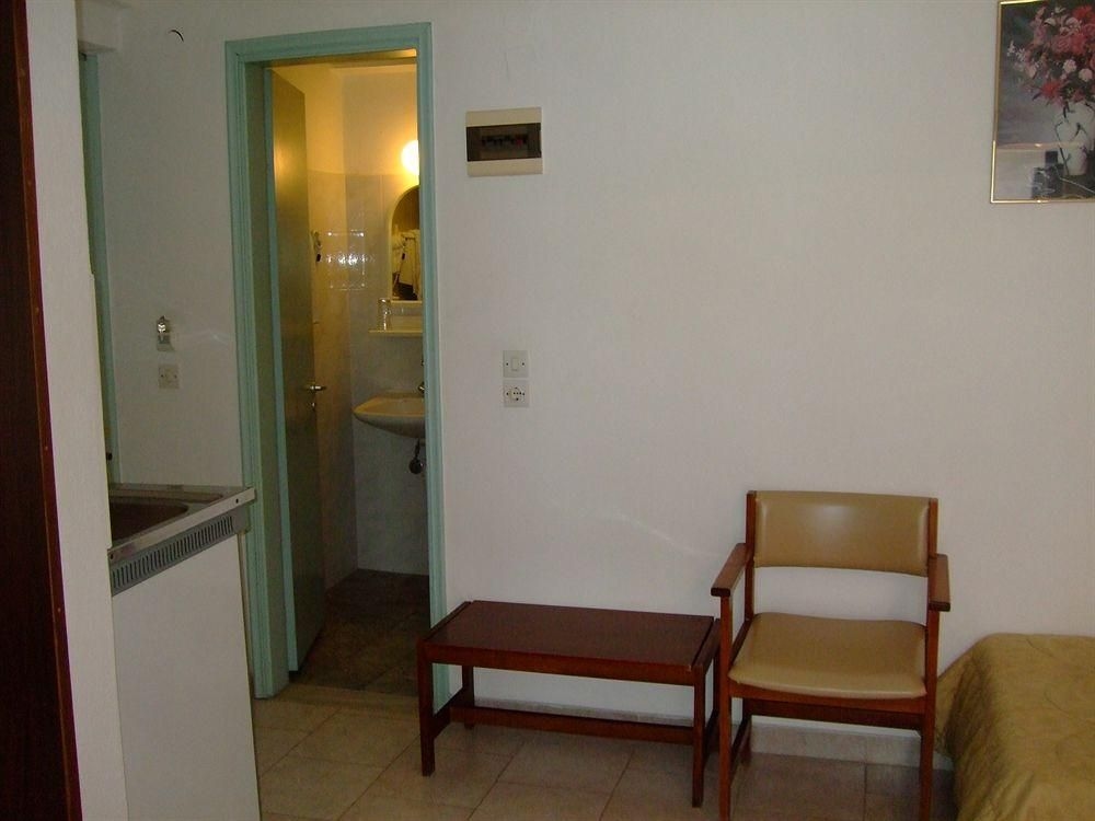 Antonios Hotel2