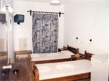 Elena Apartments 'The Family'3