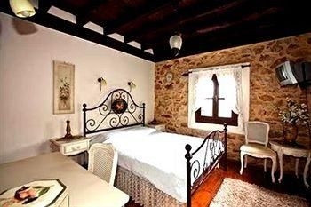 Guest House - To Archontiko0