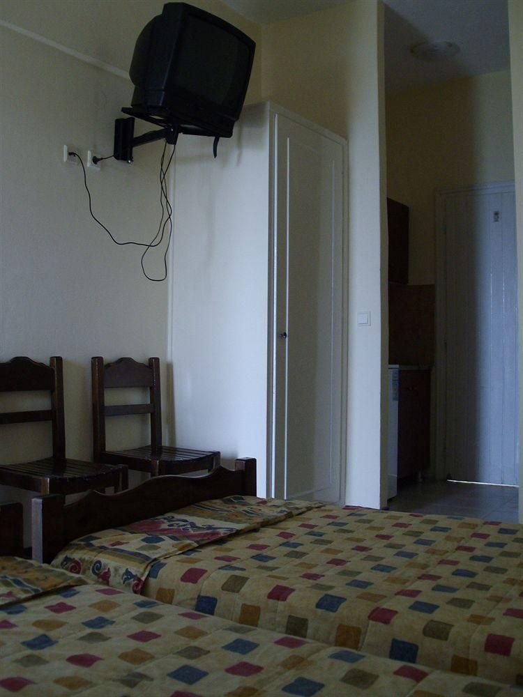 Golden Nests Apartments4