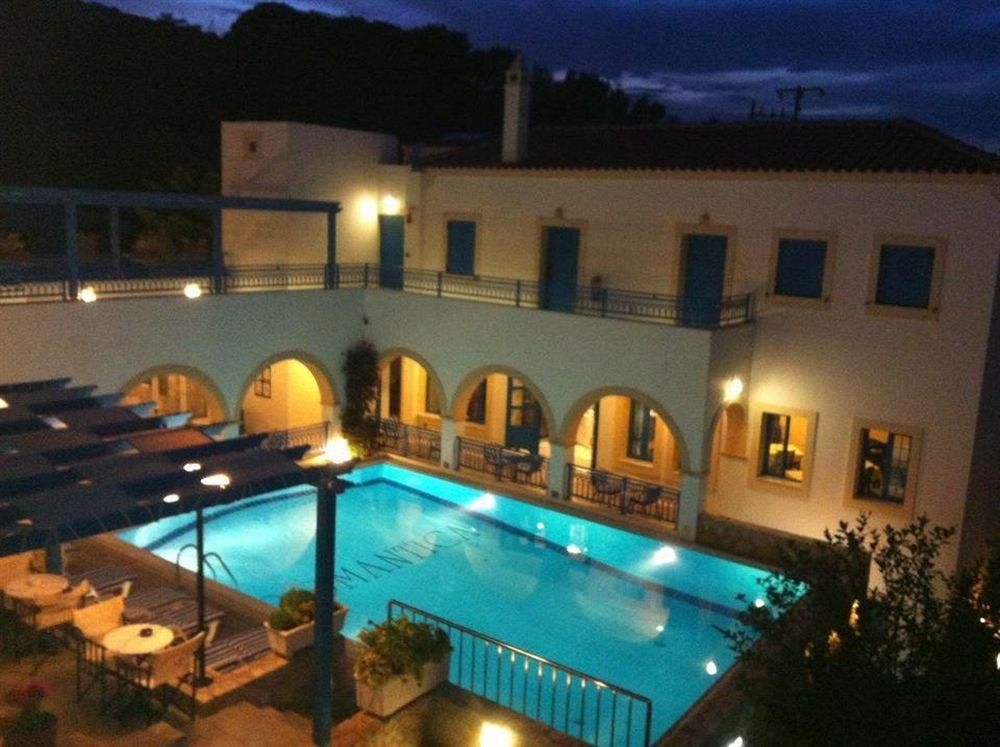 Romantica Apartments0