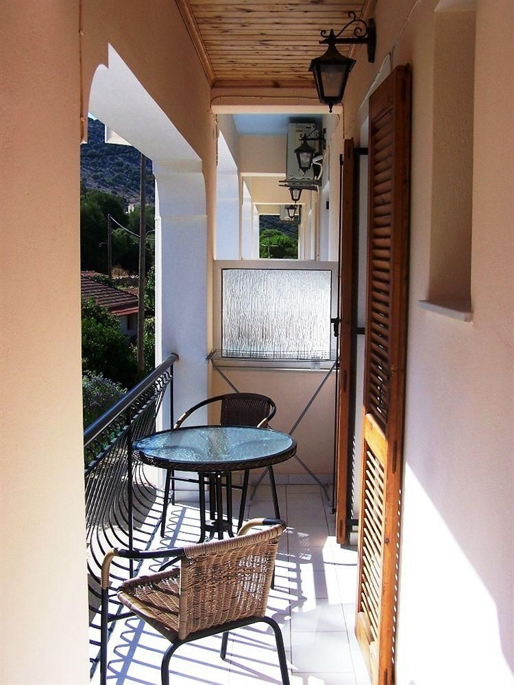 Alexatos Studios3