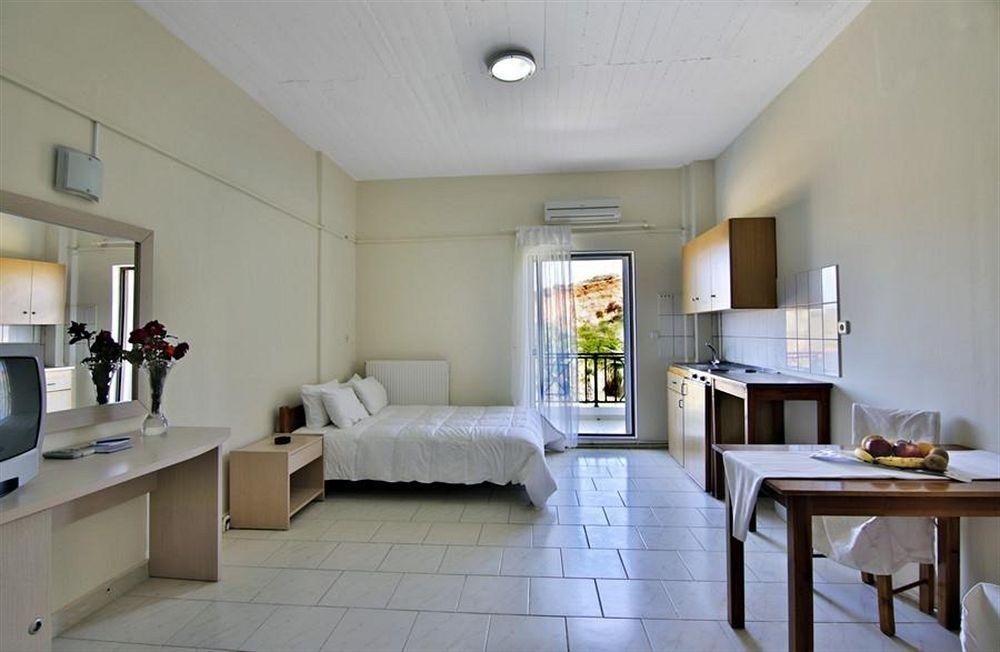 Sea View Hotel & Apartments4