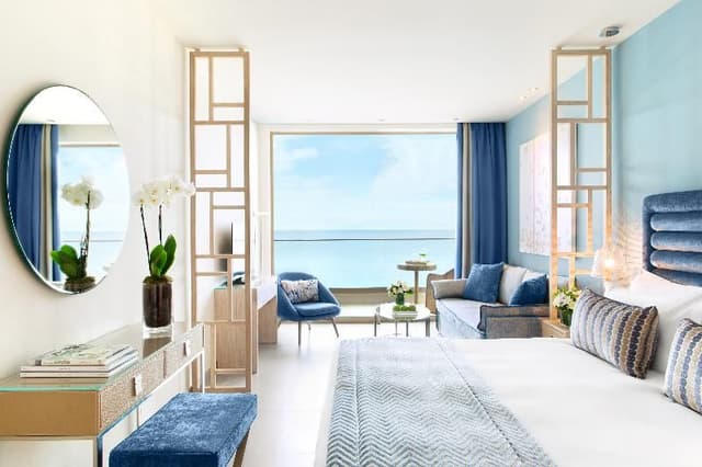 JUNIOR SUITE DELUXE SEA VIEW