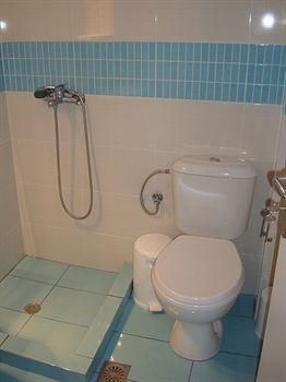 Marousi Rooms3