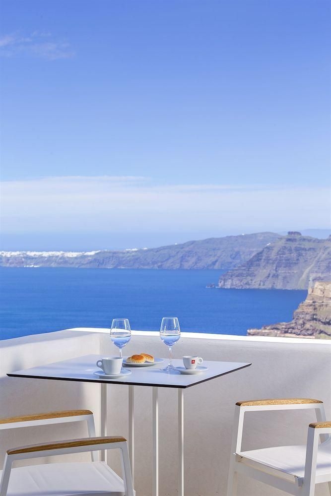Alti Santorini Suites3