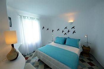 Ikastikies Suites3