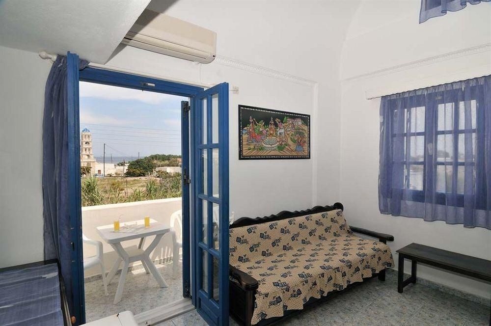 Roula Villa0