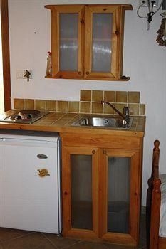 Amorani Studios3